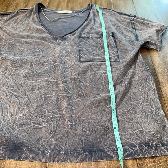 We The Free Women’s Oversized T Shirt Side Slit Grey Bleached - Picture 5 of 9